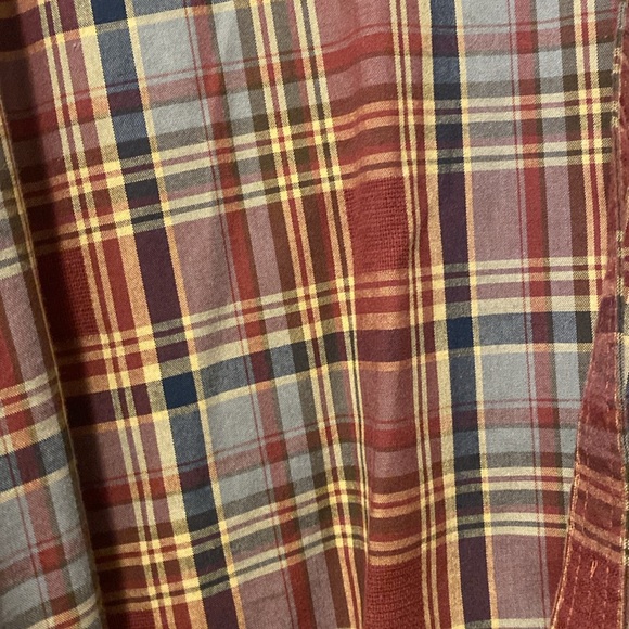 Men’s button up - Picture 2 of 4